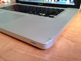 Selling 15inch. Macbook Pro (mid 2010) 3