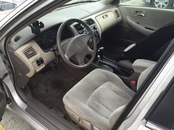 Sale: 1999 Honda Accord EX, fair conditioned 3