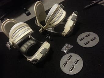 Snowboard bindings $30 obo 1