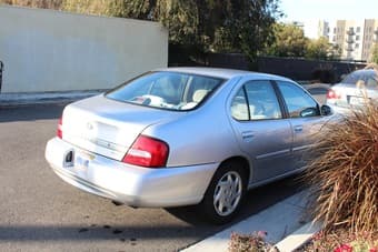 2000 NISSAN ALTIMA GXE SILVER - GREAT CAR - $2400 obo 1