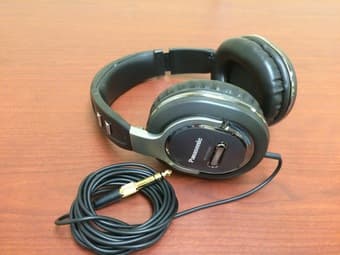 Panasonic RP-HTF600 Headphones, 30$ 1
