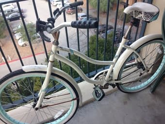 women's cruiser bike $75 OBO *needs repair! 1