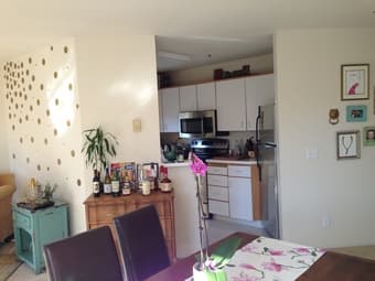Master bedroom/bathroom available is a 2X2 in SF near Caltrain 3