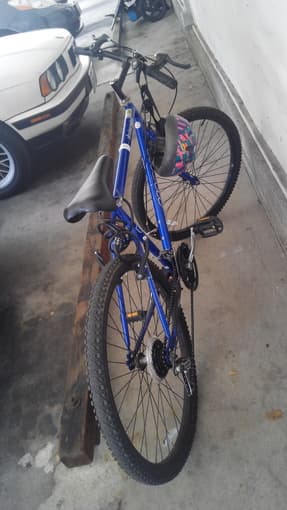 (75 dollars)15 variable speed bicycle with helmet 2