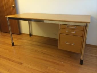 [FREE!!] solid, spacious desk with drawers 2