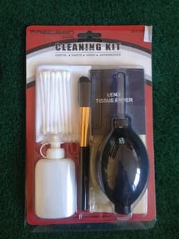 tripod for sell and camera cleaning kit 3