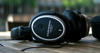 Selling Audio-Technica noise cancelling headphones $70 OBO 1