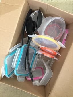 knives and lunch boxes 2
