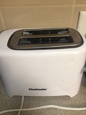 Chefmate toaster - 6 dollars 1