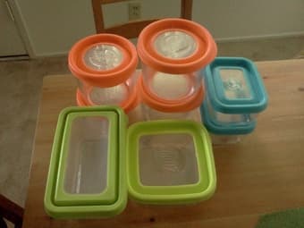 several kitchen items (cooking pot, pans, glass food storages) 2