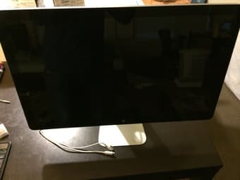 27" Apple Cinema Display 1