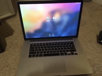 SELLING used high spec 15 inch macbook pro $1600 1