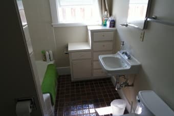 1B1B + 1 living room next to Stanford available after 03/15 3