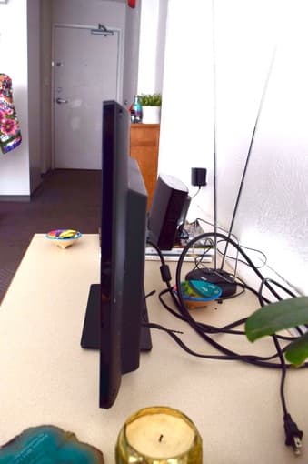 Opportunity-Moving sale TV Vizio 24'' HD + anthena @ 90 USD 2