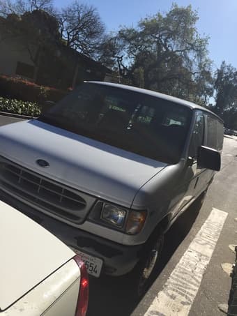 2001 Ford E350 Passenger Van 2