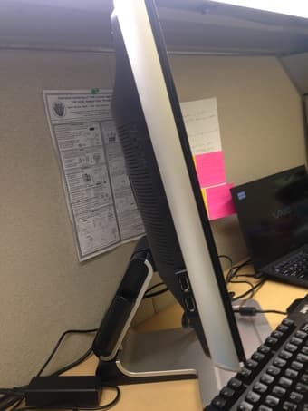 HP W2207 22-inch Widescreen Flat Panel LCD Monitor for sale $80 OBO 3