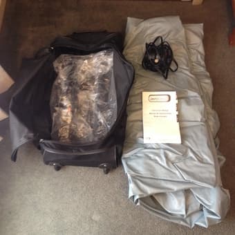 Selling items: air mattress, bookcase, humidifier and more 2