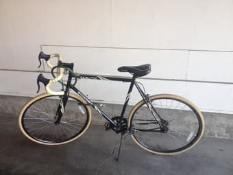 the mountain bike for man to sell 1