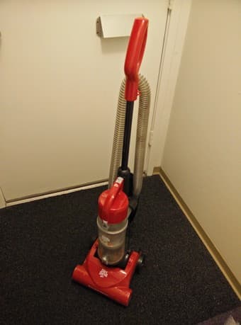 Vacuum cleaner - $25 1