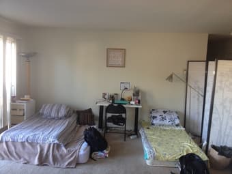 palo alto 客厅3.21到四月末出租 1