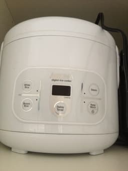 bread maker and rice cooker 3