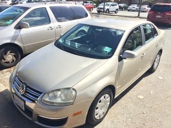 2005 Volkswagen New Jetta 115960 miles $4500 2