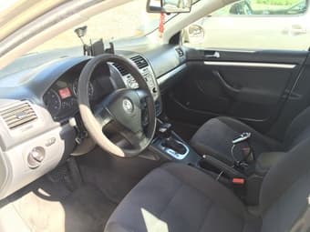 2005 Volkswagen New Jetta 115960 miles $4500 3