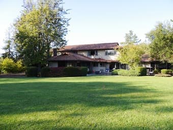 Large Room w/ Private Bath in Los Altos Hills Home ($2500/mo) 1
