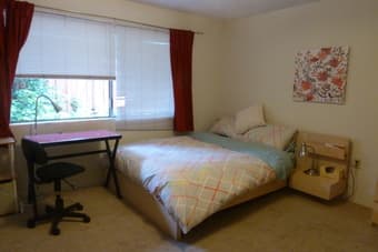 Room available in Menlo Park from 26th March - 5th May 1