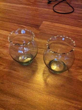 Glass Vase, Floor lamp and Men‘s Bike Helmet for sale 1
