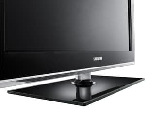 Samsung 40 Inch Monitor + Apple TV 2