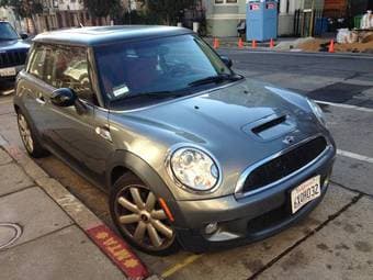 2008 Mini Cooper S with Red Leather Interiors 1
