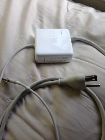 Selling 60W Magsafe Power Adapter 1