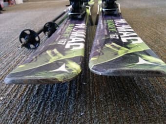 Skis $250 - 2014 Atomic Blackeye 167cm XTO12 bindings + bag + 48" K2 poles 2
