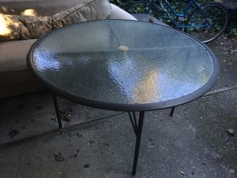 OUTDOOR TABLE SET 1