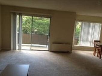 2b1b available to move in (palo alto,walk to stanford) 1