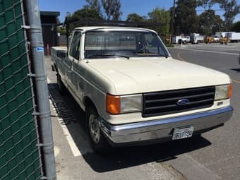 1988 Ford F150 truck 2
