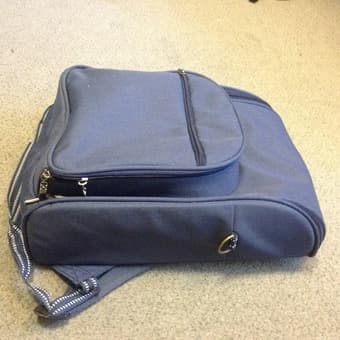 Picnic backpack with wine holder - $15 1