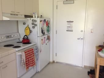 EV Studio Sublet Available 7/27 - 8/31. Furnished. $1300 3