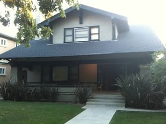 Room in group house in downtown palo alto (June 1-Sept. 20; $1300/mo) 1