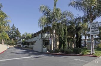 1 room in 2BR/2BD Apt, The Arbors at MV, Avail. May/June, $1250/Month 1