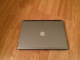 Dell Latitude D620 Laptop Wireless Computer-$150 1