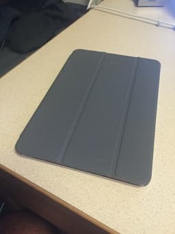 iPad Mini 1 16GB White + cover in great condition for $190 3