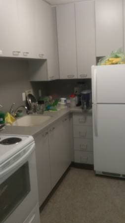 LYMAN 1 BR SUBLET FOR SUMMER-1 month 1