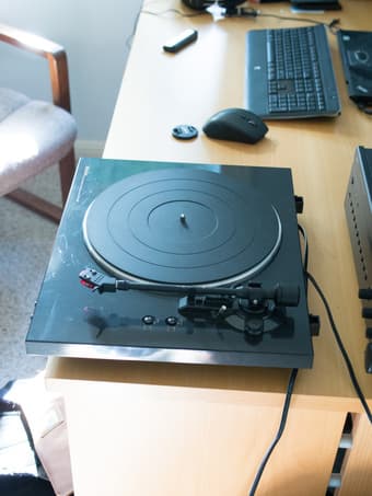 Denon DP-300f turntable 3