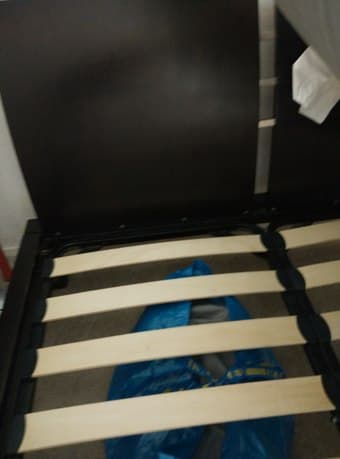 Queen size bed for $150 2