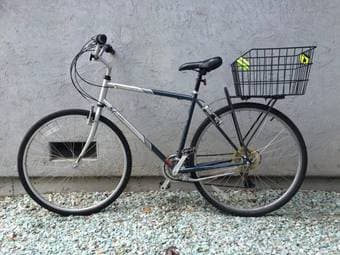 !!! Brentwood hybrid bike + rear basket + helmet DISCOUNTED !!! 1