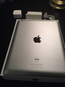 Ipad 3 retina display Wifi 16GB + Apple smart cover + Apple dock 2