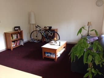 EV Lowrise (Two-floored) For Rent 8/15-9/21: Ladies Only 2