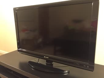 LCD Sharp AQUOS 40" LC-40E77UN 1